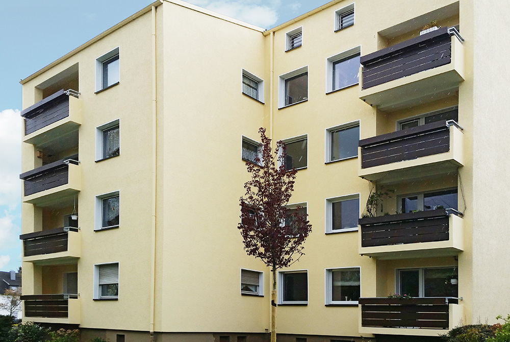 Für die Wohnungsbau AG Duisburg realisierte die Edelstahlschlosserei Nappenfeld aus Mühlheim neue Balkon-Geländer und Verkleidungen für insgesamt 16 Einheiten