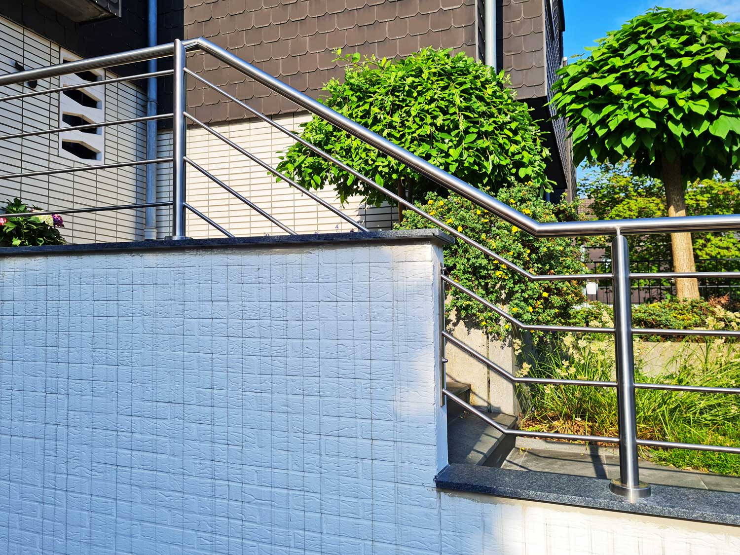 Ein neues Treppengeländer aus Edelstahl für unseren neuen Kunden, gebaut und entworfen von der Edelstahlschlosserei Nappenfeld aus Mühlheim