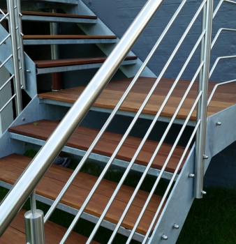 Aufgangstreppe für Balkon