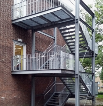 Fluchttreppen für Grundschule