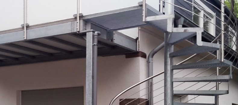 Balkon mit Spindeltreppe in Mülheim