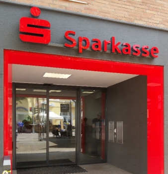 Neues Treppengeländer für die Sparkasse in Mülheim Saarn