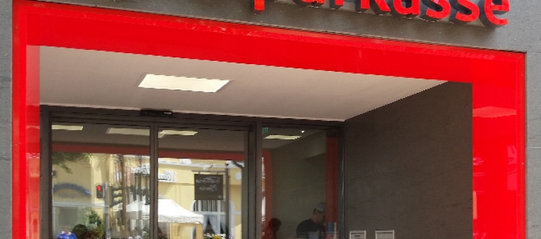 Neues Treppengeländer für die Sparkasse in Mülheim Saarn