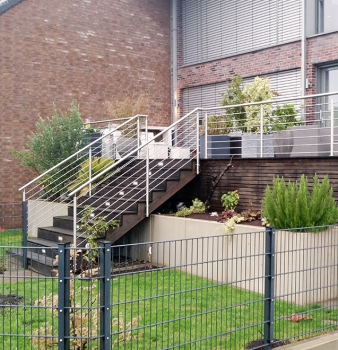 Balkon mit Aufgangstreppe