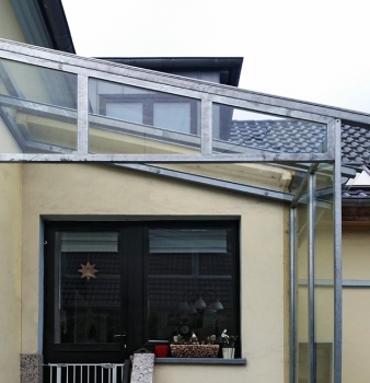 Neue Vordachanlage in Mülheim
