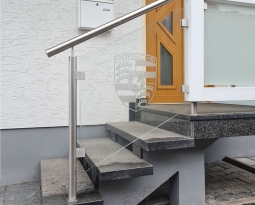 Persönliche Note: Edelstahl-Glasgeländer in Dormagen
