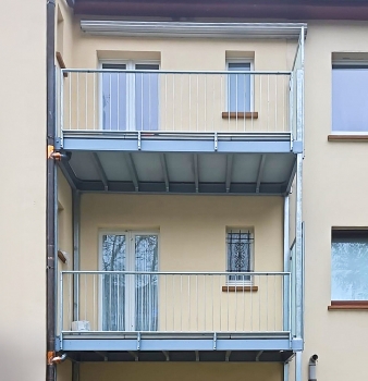Verzinkte Stahlbalkone für Mehrfamilienhaus in Essen