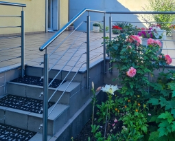 Edelstahlgeländer für Terrasse in Ratingen mit seitlicher Montage