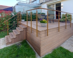 Terrassengeländer in Oberhausen – verzinkt und pulverbeschichtet