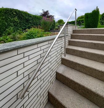 Zugang zum Keller: Edelstahl-Handlauf in Mülheim an der Ruhr