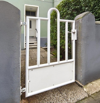 Altes Design, neue Technik: Rekonstruiertes Tor in Oberhausen