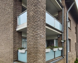Wandmontage: Edelstahl-Glasgeländer in Oberhausen