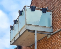 Schlanker Stahlbalkon im Ruhrgebiet: clever geplant