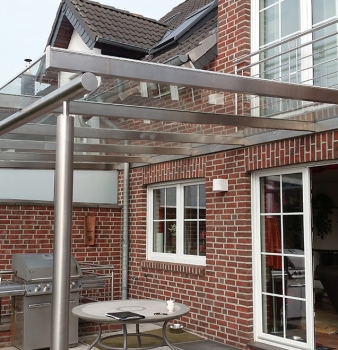 Großes Vordach für Terrasse