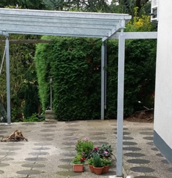 Besonderer Carport