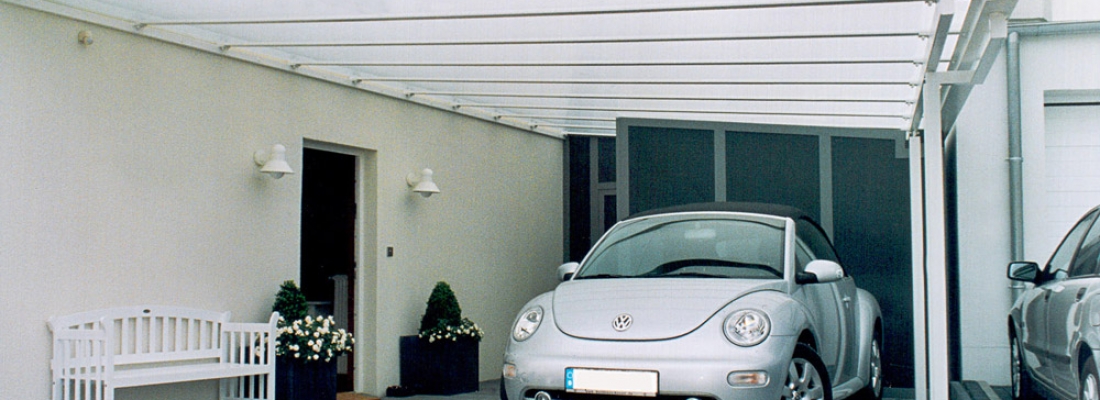 Große Carportanlage für Villa Große Carportanlage für Villa
