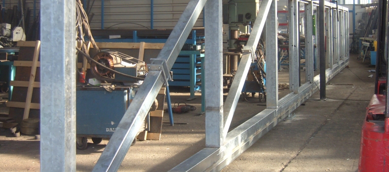Toranlage für Kieswerk