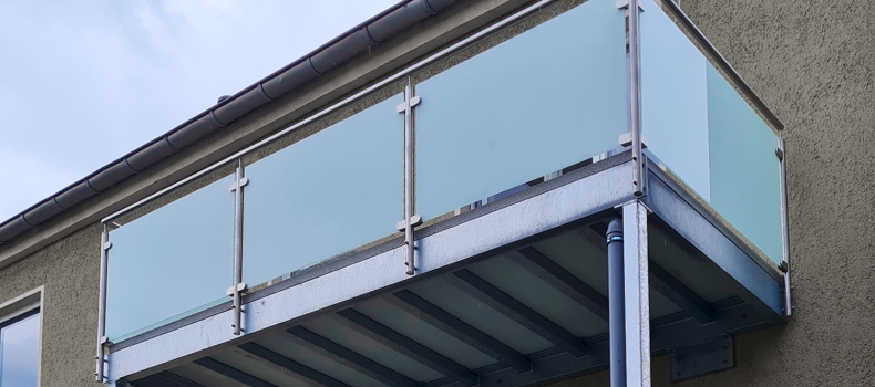 Balkon mit Edelstahlgeländer in Mülheim an der Ruhr