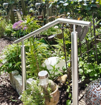 Edelstahl-Handlauf für Gartenzugang in Duisburg