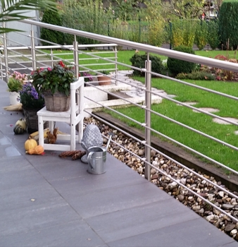 Terrassengeländer aus Edelstahl