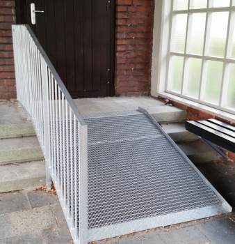 Behindertengerechte Rampe