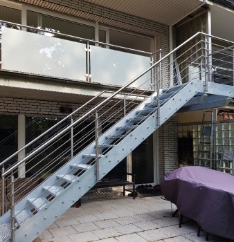 Balkon und Treppe kombiniert